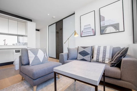 Cozy APT Seaview Next To Southern Cross/pool/gym - Tweed Heads Accommodation 2