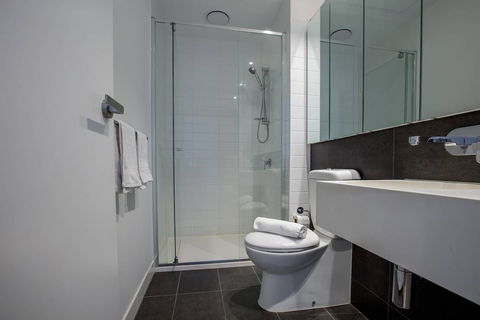 Cozy APT Seaview Next To Southern Cross/pool/gym - Tweed Heads Accommodation 4