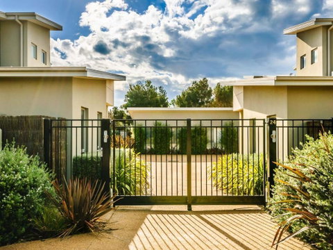Redwood Oasis - Tweed Heads Accommodation 4