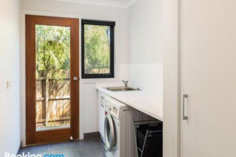 Lantana - Tweed Heads Accommodation 6