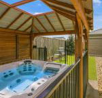 Ohana on the Island - Tweed Heads Accommodation