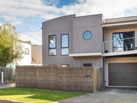 Paradise In Cowes - Tweed Heads Accommodation 3