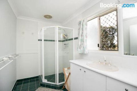 Family Getaway Close To Beach & Restaurants - Tweed Heads Accommodation 4