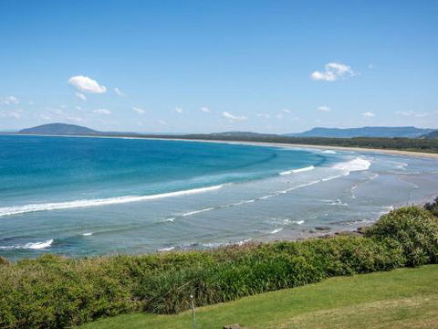 90 OCEANS EDGE Gerroa 4pm Check Out Sundays - Tweed Heads Accommodation 6