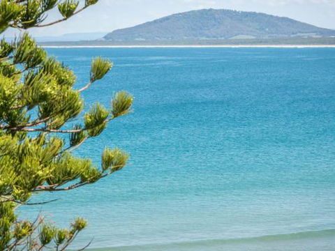 90 OCEANS EDGE Gerroa 4pm Check Out Sundays - Tweed Heads Accommodation 5