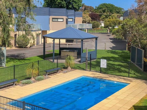 Shmatty - Tweed Heads Accommodation 1
