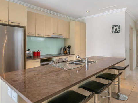 Shmatty - Tweed Heads Accommodation 2