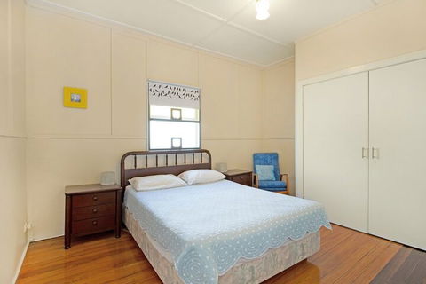 Close To Water Restaurants & Clubs Toorbul St. Bongaree - Tweed Heads Accommodation 2