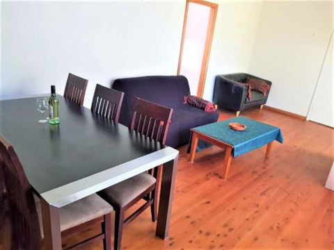 Accommodation Sydney Frenchs Forest 3 Bedroom House With Large Outdoor Entertainment Area & Onsite Parking - Tweed Heads Accommodation 1
