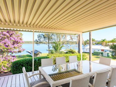 On Golden Ponds At Erowal Bay 4pm Check Out Sundays - Tweed Heads Accommodation 0
