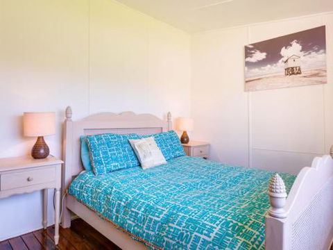 On Golden Ponds At Erowal Bay 4pm Check Out Sundays - Tweed Heads Accommodation 5