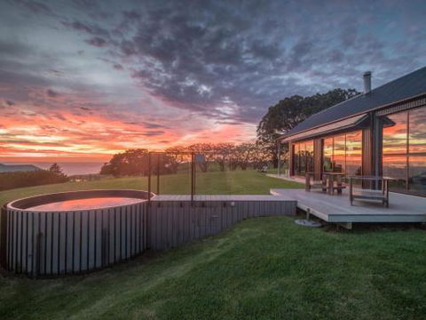 THE SHED Gerroa 4pm Checkout On Sundays & Public Holidays - Tweed Heads Accommodation 0
