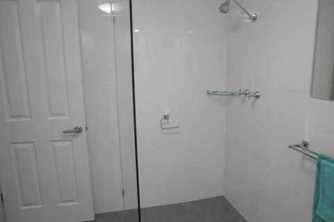 Almonta Apartments On The Water Front - Tweed Heads Accommodation 6