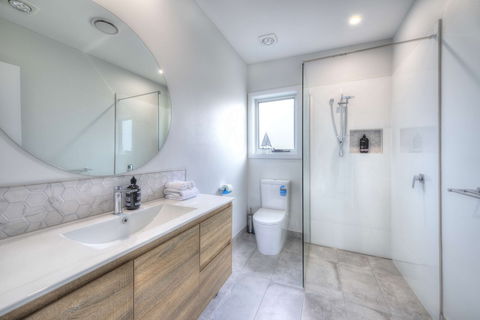 Archella 2 - Beautifully Appointed, Close To Golf Course & Play Ground - Tweed Heads Accommodation 1