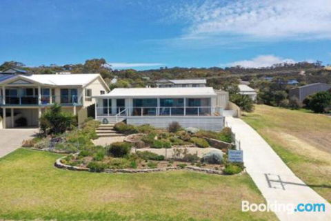 Miramar At Penneshaw KI - Tweed Heads Accommodation 1