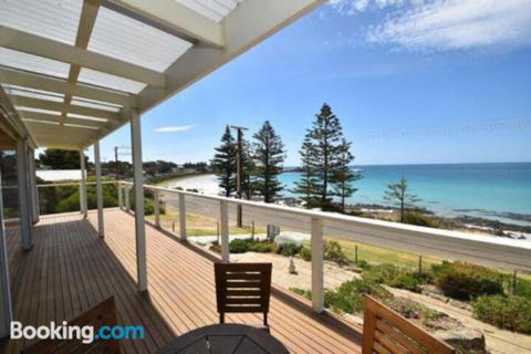 Miramar At Penneshaw KI - Tweed Heads Accommodation 5