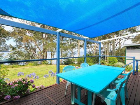 WIRANI On The WATER Sanctuary Point 4pm Check Out Sundays - Tweed Heads Accommodation 0