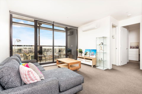 Holistay At Level 26 Franklin Street - Tweed Heads Accommodation 2