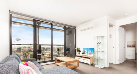 Holistay At Level 26 Franklin Street - Tweed Heads Accommodation 4
