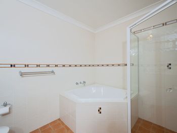 Lagoons Estate 6 Dowling Street - Tweed Heads Accommodation 4