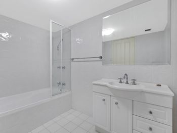Atlantis Apartment Views For Days - Tweed Heads Accommodation 5