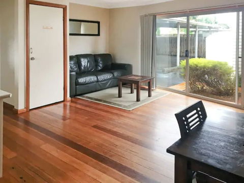 Home Near Shops & Beach - Tweed Heads Accommodation 4