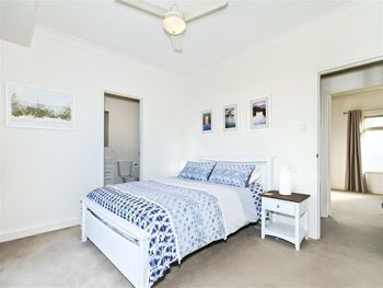 Modern Seaside Sanctuary - Tweed Heads Accommodation 1