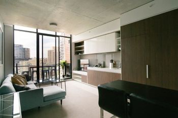 Spacious Apartment Close To Melbourne CBD - Tweed Heads Accommodation 6