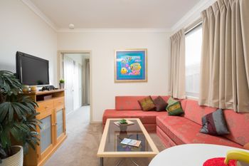 The Executive B & B - Tweed Heads Accommodation 0