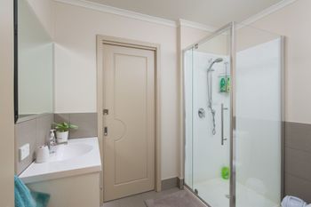 The Executive B & B - Tweed Heads Accommodation 6