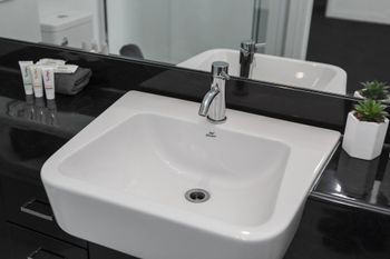 Heart Of Theatre District Pool & Gym - Tweed Heads Accommodation 5
