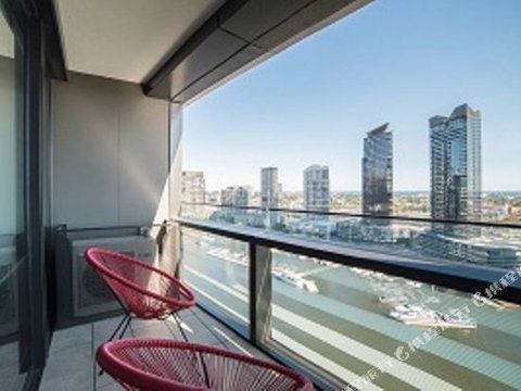 WaterFront Apartment - Tweed Heads Accommodation 1