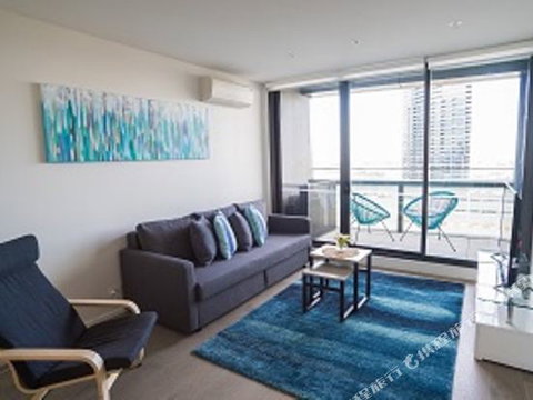 WaterFront Apartment - Tweed Heads Accommodation 3