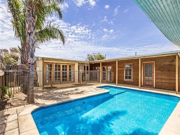 Hidden Oasis - Tweed Heads Accommodation 0