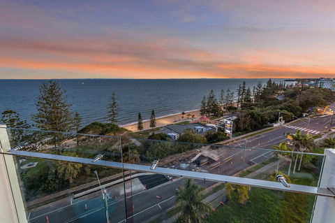Penthouse On Suttons - Tweed Heads Accommodation 6