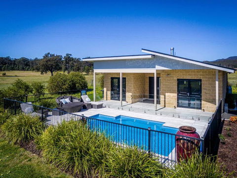 Mandalay Villas - Villa 2 - Tweed Heads Accommodation 3