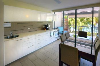 Drift Luxury Private Apartment - Tweed Heads Accommodation 5