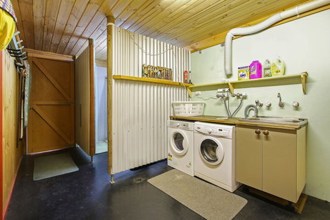 Feathertop Views And Dorm - Tweed Heads Accommodation 4