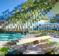 Poolside Apt In Alamanda Beachfront Resort 67 - Tweed Heads Accommodation
