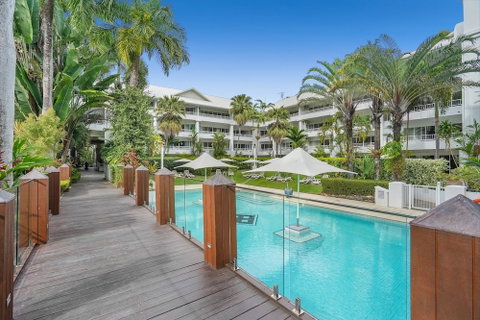 Poolside Apt In Alamanda Beachfront Resort 41 - Tweed Heads Accommodation 1