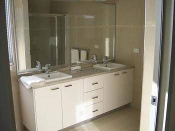 Harbour Views - Tweed Heads Accommodation 1