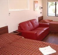 Cypress Pines Studio Villas - Tweed Heads Accommodation