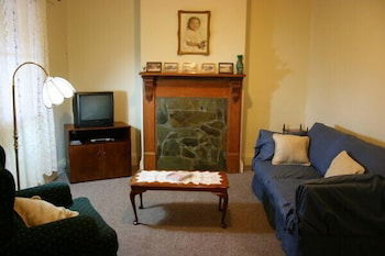 A Settler's Cottage - Tweed Heads Accommodation 2