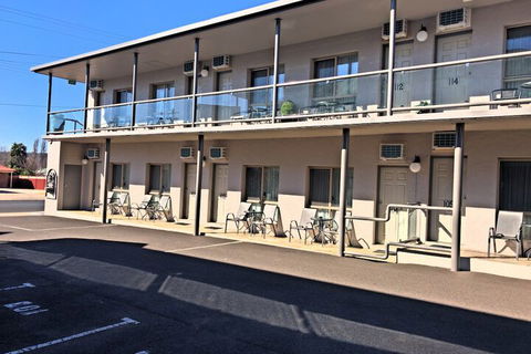 New England Motor Inn - Tweed Heads Accommodation 2