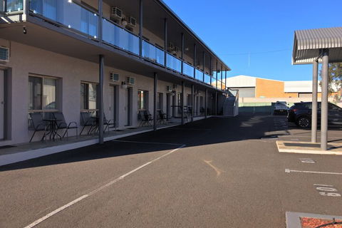 New England Motor Inn - Tweed Heads Accommodation 4