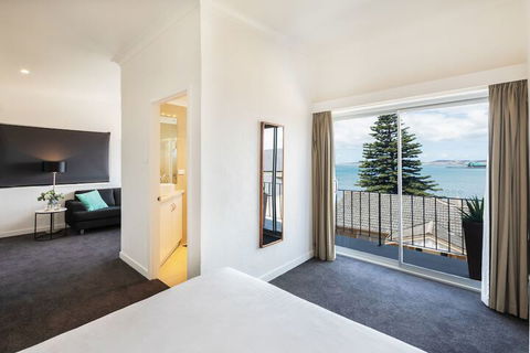 Bay 10 Accommodation - Tweed Heads Accommodation 5
