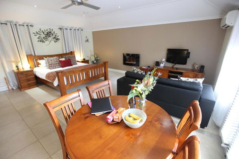 One Tree Bed & Breakfast - Tweed Heads Accommodation 1