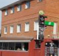 The Waratah Hotel - Tweed Heads Accommodation
