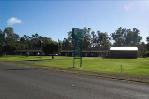 Tocumwal Golf Resort - Tweed Heads Accommodation 2