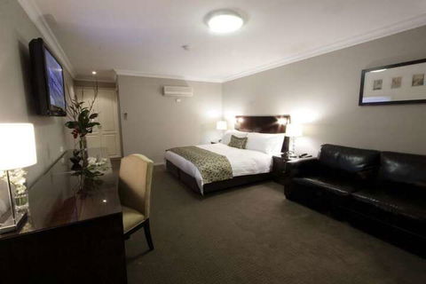 Carlyle Suites & Apartments - Tweed Heads Accommodation 4